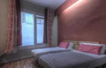 Camino B&B Barcelona Albergue
